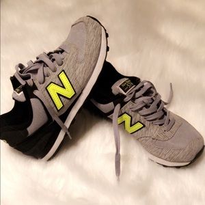 New Balance Size:7